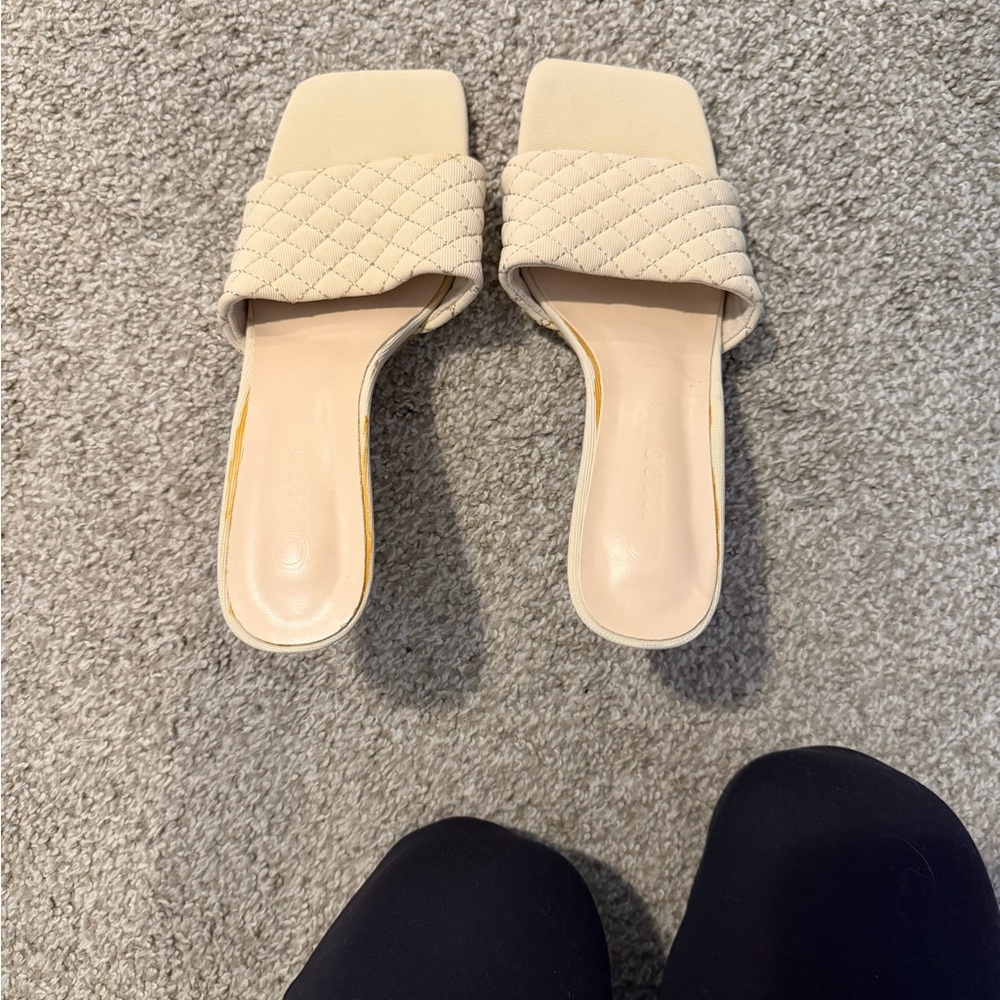 Quilted Slide Sandals in Cream